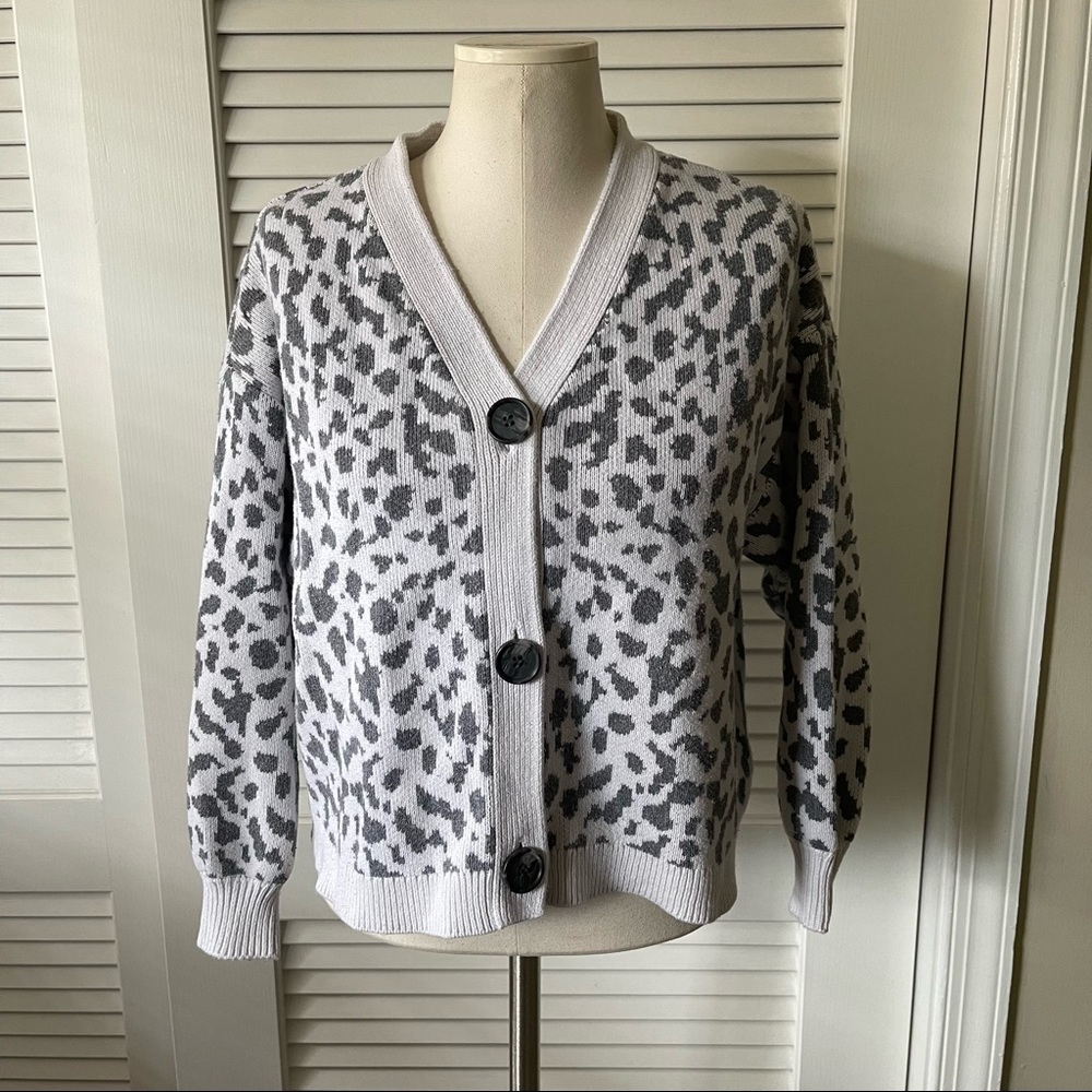LOFT Petite Cream and Gray Cheetah Print Cropped Cardigan - Picture 2 of 8